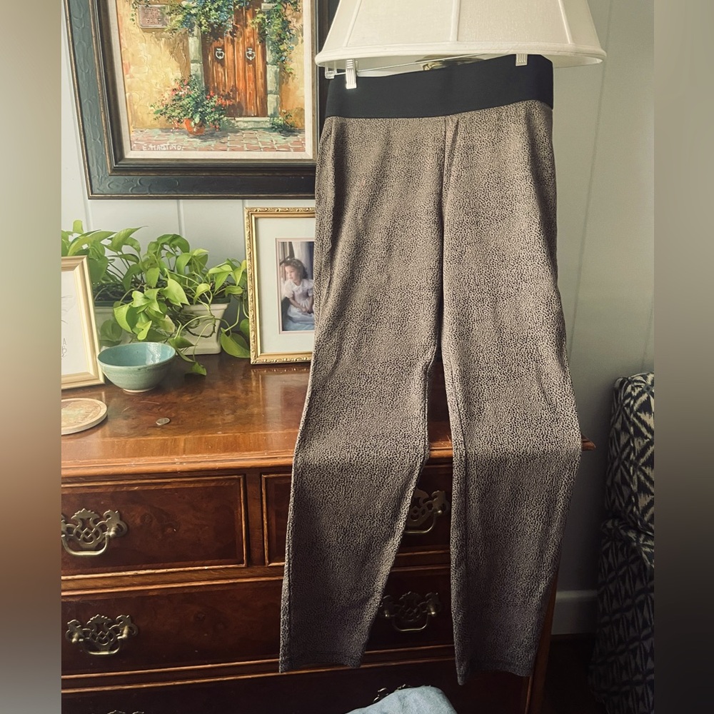 Soft Surroundings chic leopard skinny pants